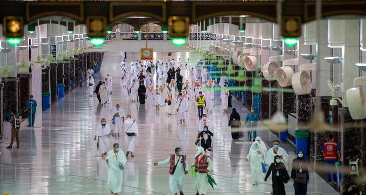 السعودية تطلق بوابة موحدة للعمرة والزيارات السياحية