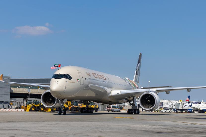 الاتحاد للطيران ‘المستدامة 50’ A350 تشغل الرحلة الافتتاحية إلى نيويورك