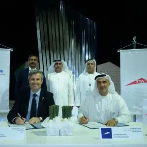 'شركة الفطيم للآليات والماكينات' توقّع عقداً بارزاً مع 'هيئة الطرق والمواصلات' بدبي لتوفير 143 حافلة 'فولفو' فاخرة للتنقّل في المدينة