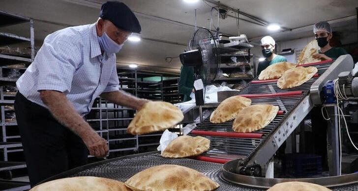 أهم التطورات: لبنان يرفع سعر الخبز للمرة الثانية في 2021