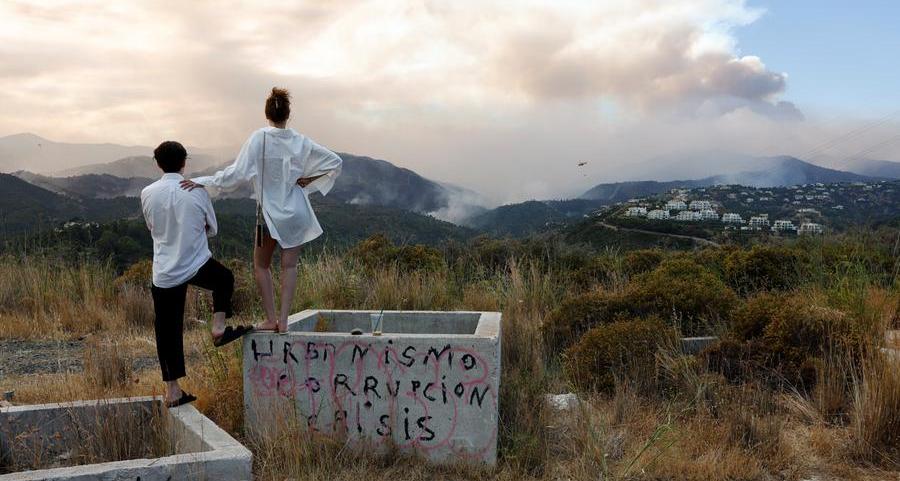 Wildfire in southern Spain forces town evacuation; three hurt