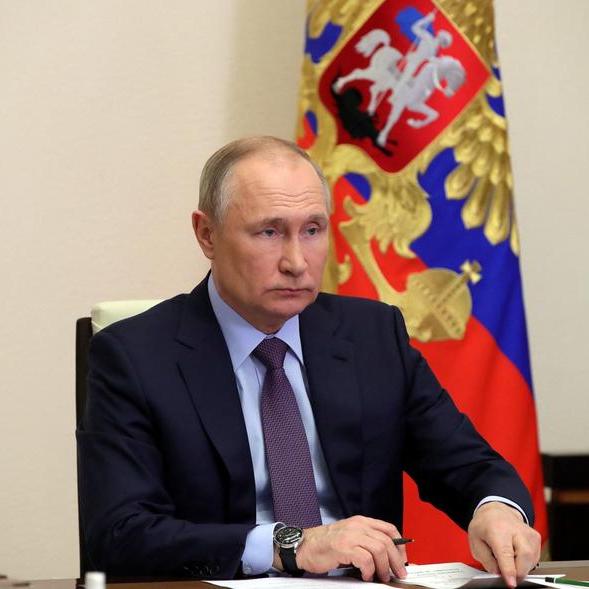 Putin calls off plan to storm Mariupol plant, opts for blockade instead
