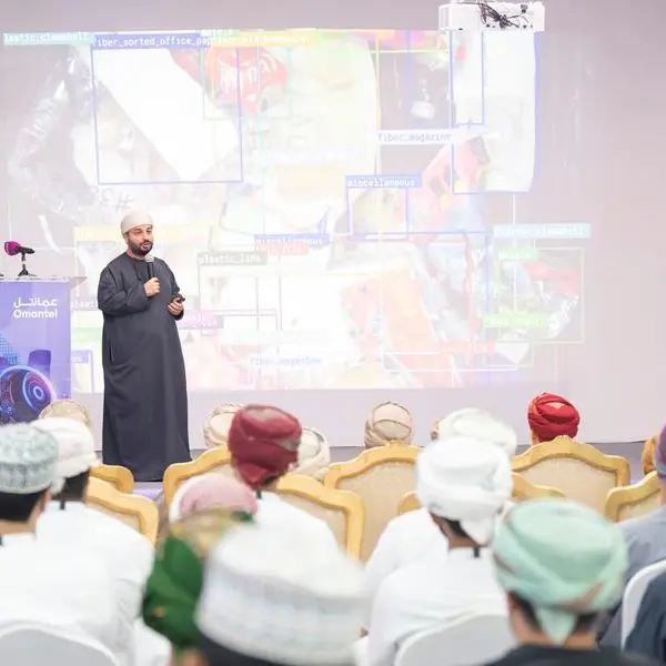 Omantel Innovation Labs and Hafeet Rail conclude hackathon with groundbreaking AI and IoT solutions