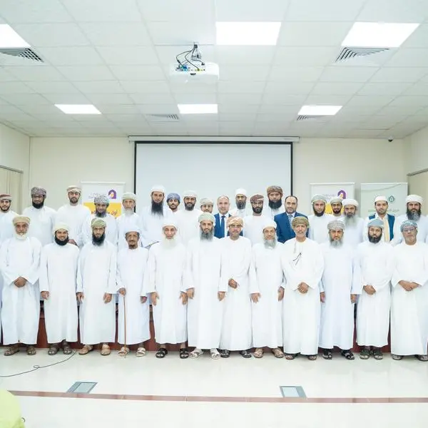 Bank Nizwa advocates the importance of endowments, organises workshop on Waqf at College of Shari'a Sciences