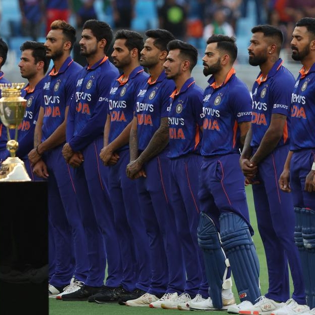 Jayawardene steps down as coach, gets bigger role at IPL's Mumbai Indians