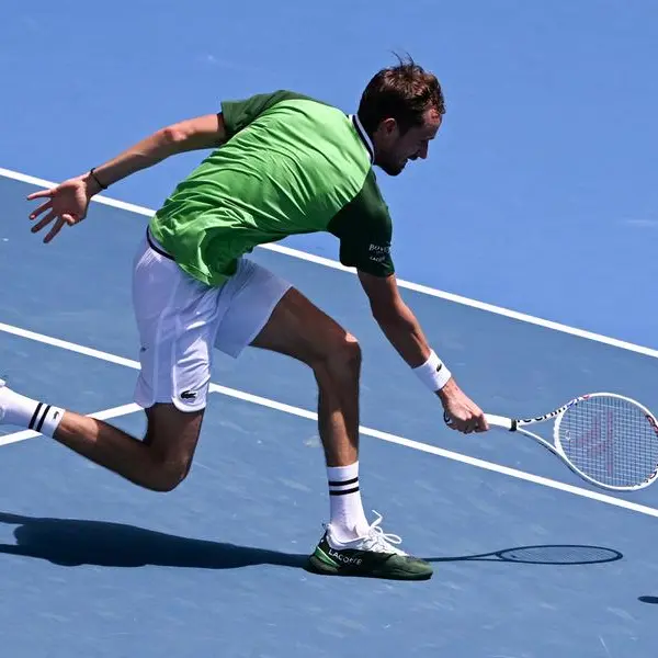 Medvedev, Gauff power through at Australian Open as Murray crashes out