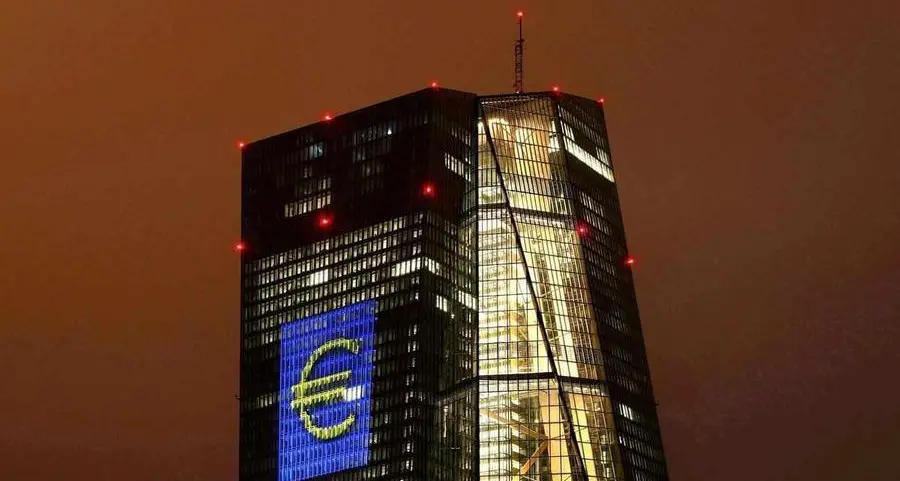 المركزي الأوروبي يرفع أسعار الفائدة 0.5%