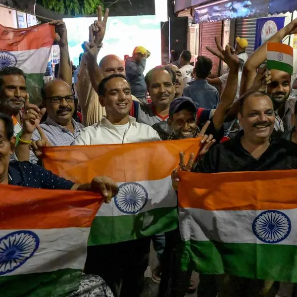 India hand Pakistan seven-wicket World Cup rout