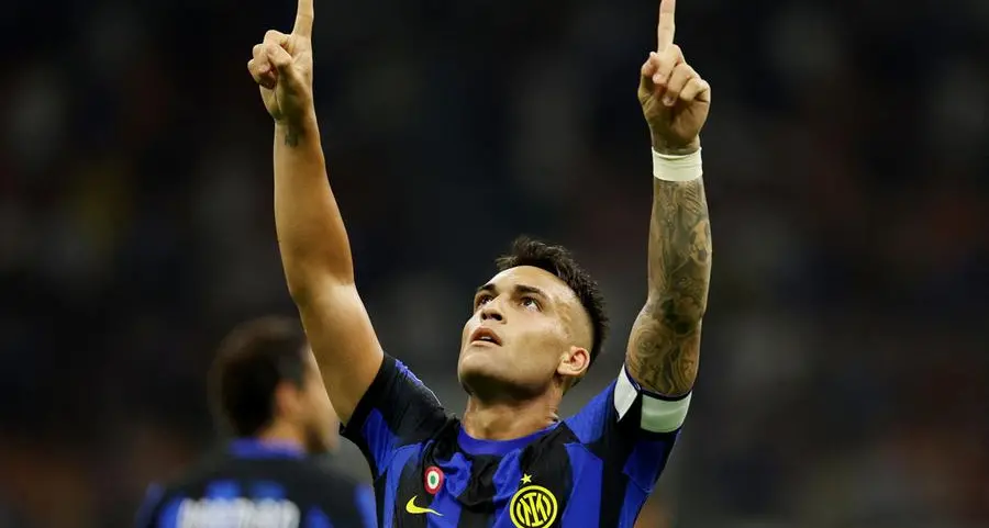 Inter glide to a comfortable 2-0 win at Cagliari