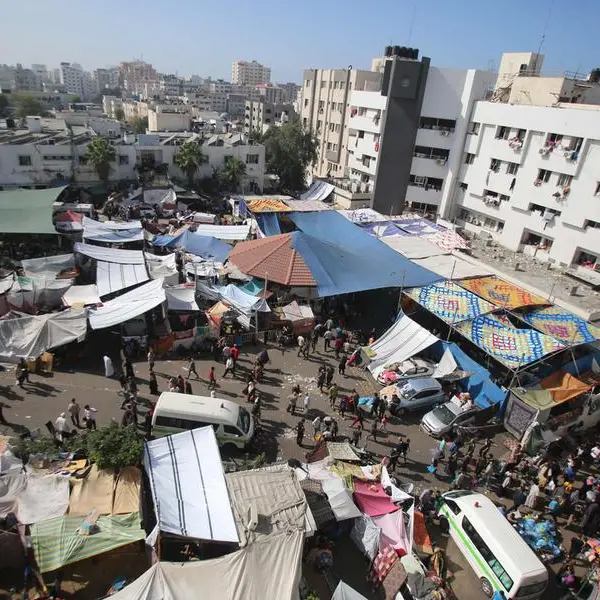 Israeli forces search Gaza hospital as communications cut