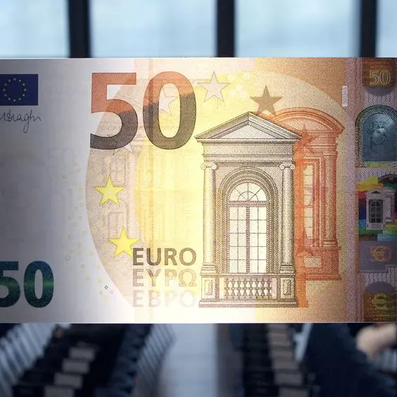 Euro zone yields drop, markets cautious before economic data