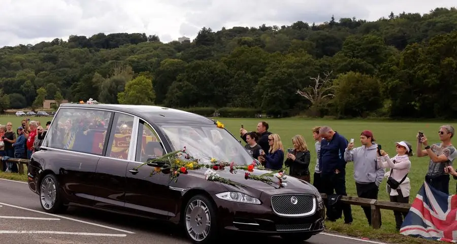 Farewell to the queen: crowds line streets of London and Windsor