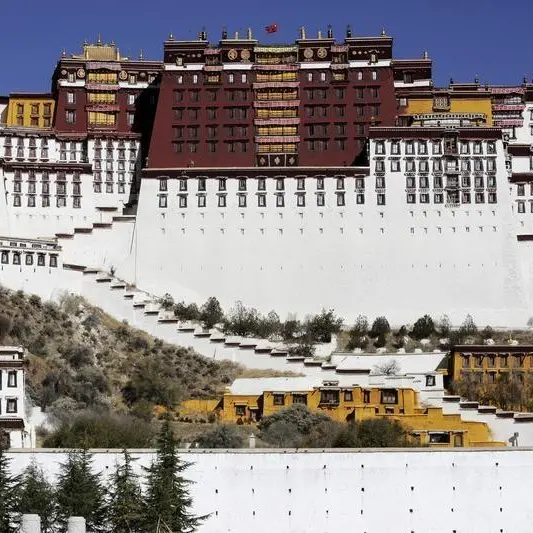 China sharply expands mass labor program in Tibet
