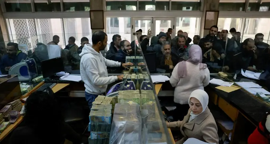 Syrian caretaker government to hike public sector salaries by 400% next month