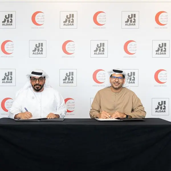 Aldar signs partnership with Emirates Red Crescent to collaborate on humanitarian initiatives