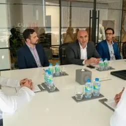 The Dubai Future Council on Artificial Intelligence Holds its First Meeting