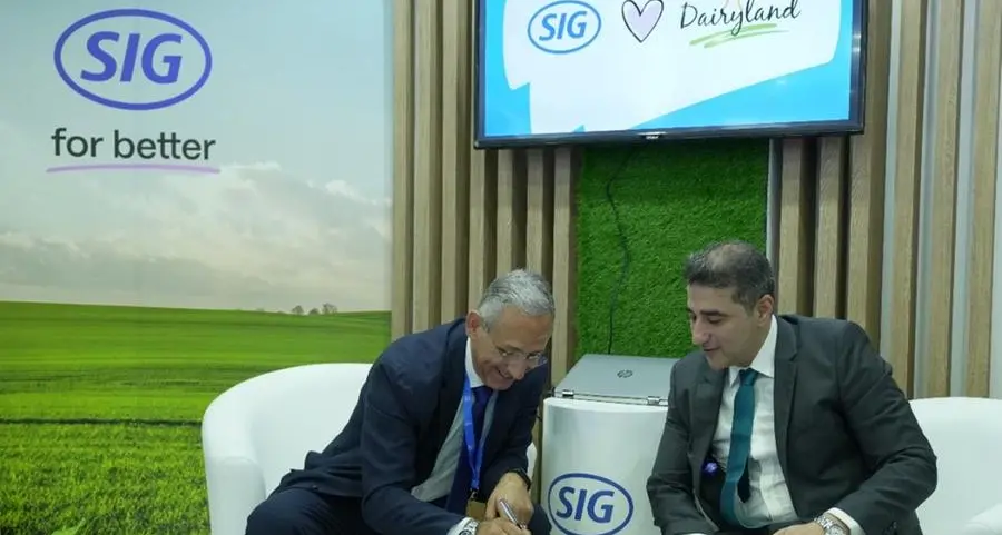 Dairyland signs with SIG during Gulfood Manufacturing 2024 in Dubai