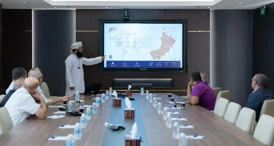 Tunisian business delegation explores investment opportunities in Samail Industrial City