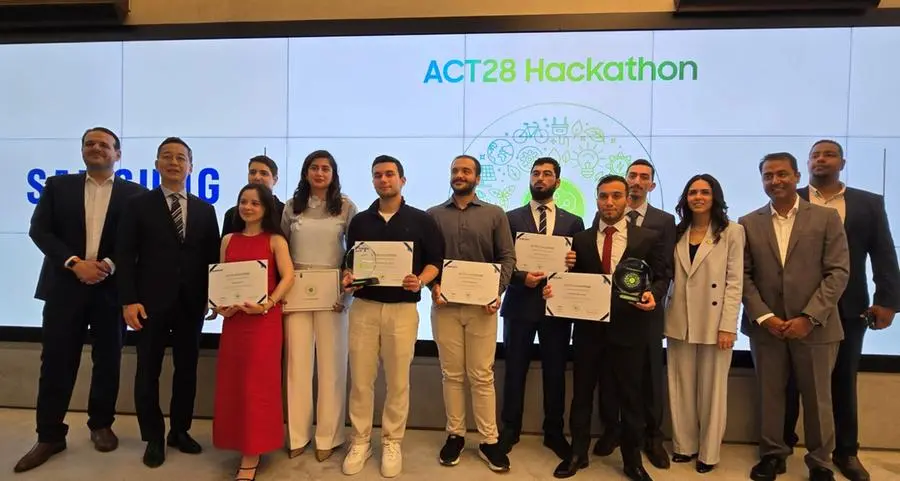 Samsung and UNDP award winners of 'ACT28 AI for Climate' hackathon at The UAE’s AI Retreat 2024