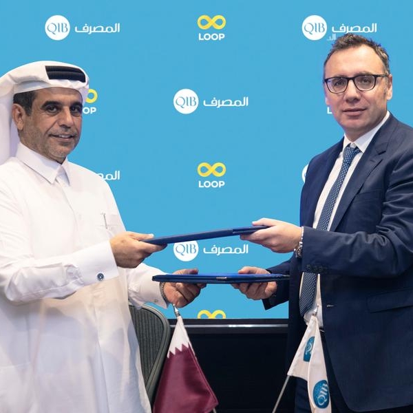 QIB signs agreement with Qatari start-up “Loop” to promote sustainable mobility