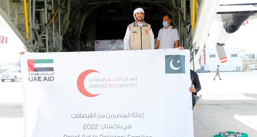 Emirates Red Crescent continues sending aircraft carrying aid to flood-hit Pakistan
