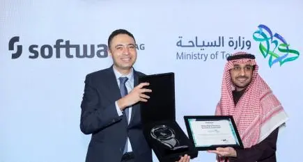 وزارة السياحة السعودية تنال جائزة \"التميز في الأعمال الرقمية\" من شركة \"سوفتوير ايه جي\"