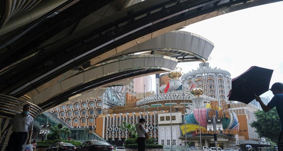 Macau shuts all its casinos to curb COVID, gaming shares plunge