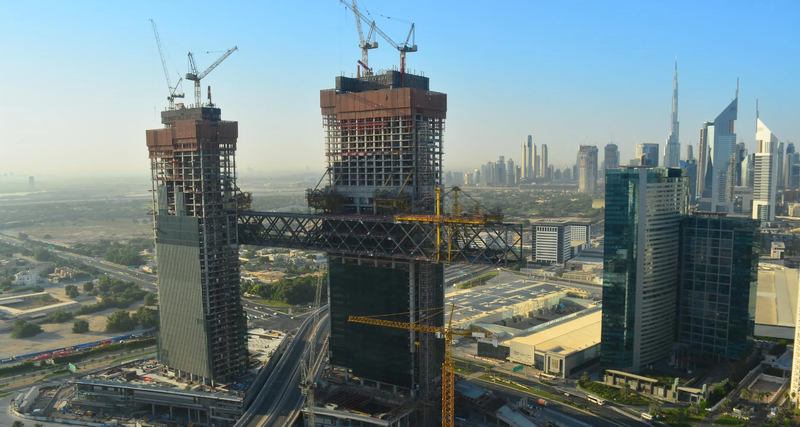 Alec reaches major milestone on Ithra Dubai's luxury tower