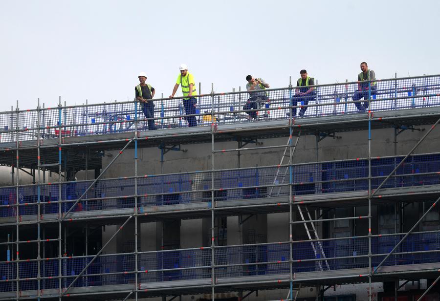 'Urgent action' needed to protect workers from heat stress in warming world, UN says