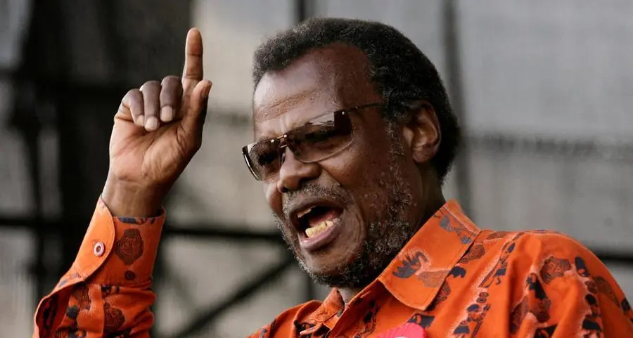 Mangosuthu Buthelezi, Zulu prince who roiled South African politics, dead at 95