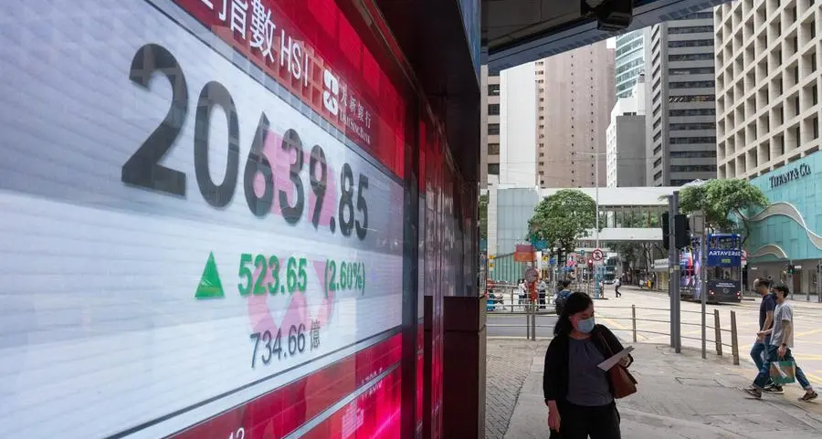 Hong Kong stocks end morning down more than 3%