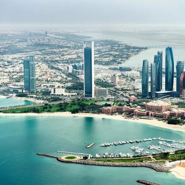 الأنشطة غير النفطية تقود الناتج المحلي لإمارة أبوظبي لنمو 11.2% بالنصف الأول