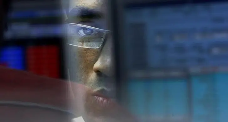 Indian shares weighed down by banks, IT stocks