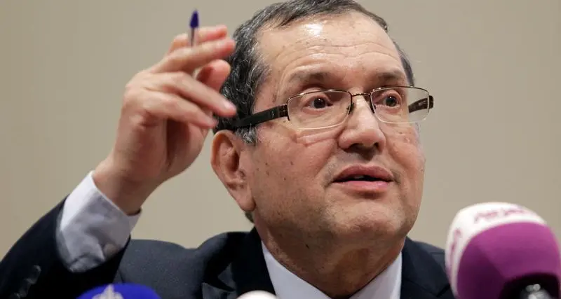 الإذاعة الرسمية: التغيير الوزاري بالجزائر يشمل وزير الطاقة بوطرفة