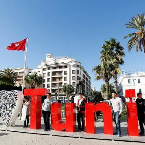 تراجع نمو الاقتصاد التونسي إلى 2.4% في 2022