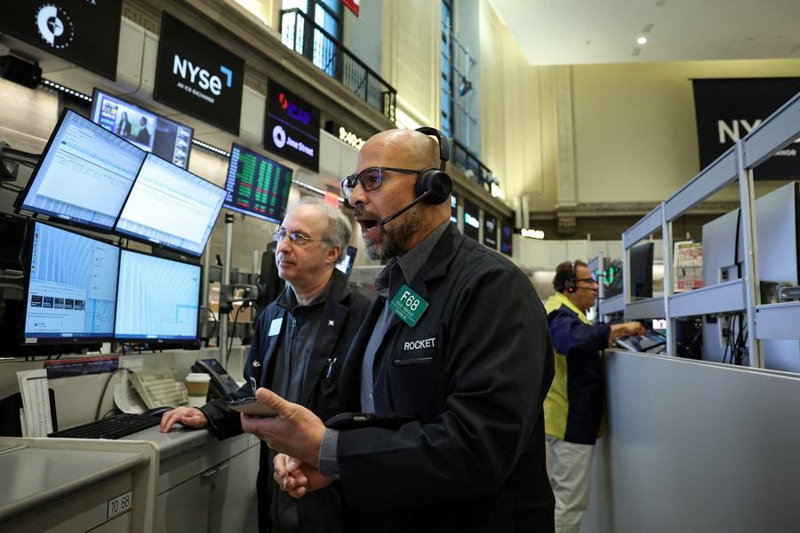 US stock futures dip after Powell-led rally on September cut expectations