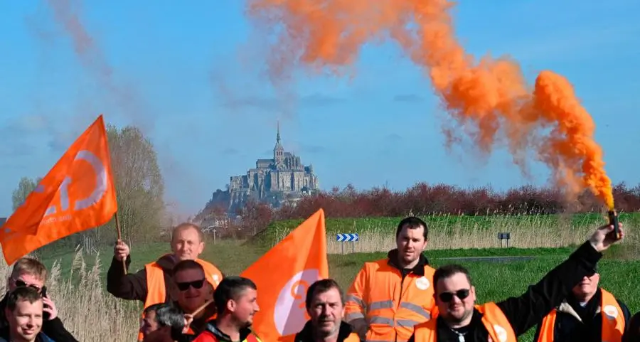 Turnout down at last France protests before pensions verdict