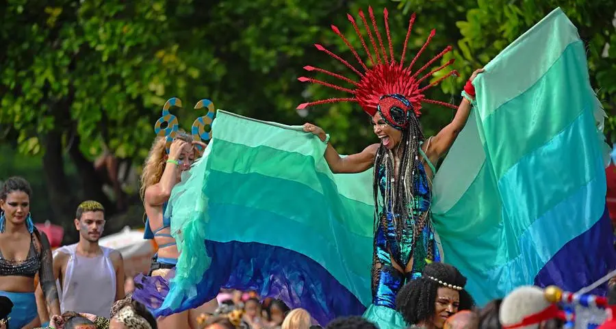 Rio holds first all-out carnival since Covid