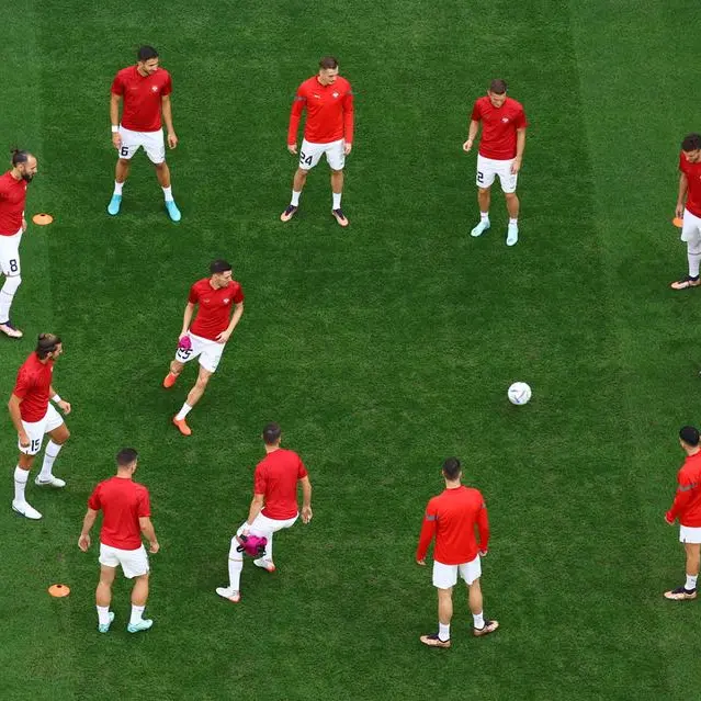 Vlahovic on the bench as Kostic starts for Serbia against Cameroon