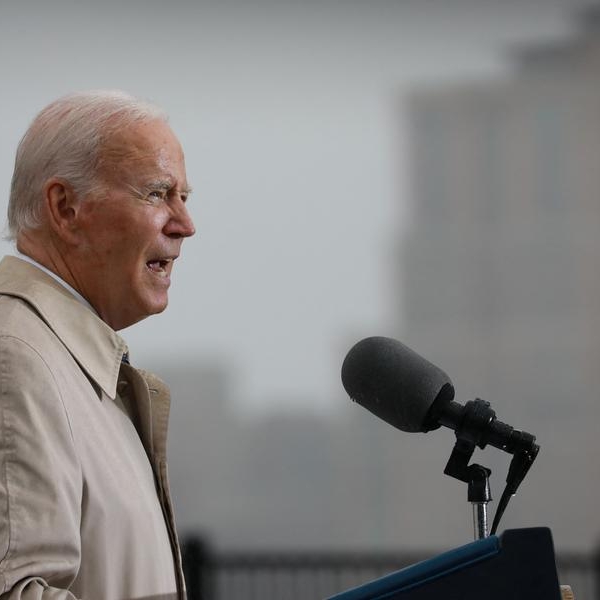 Biden hints at risky policy shift on Taiwan independence