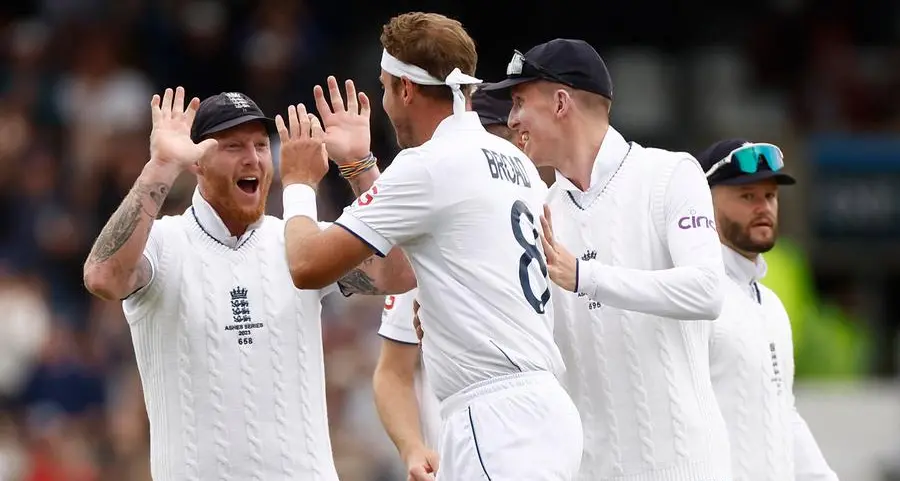 Broad bookends opening session with big wickets to give England Ashes edge