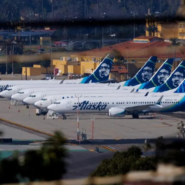 Alaska Airlines, flight attendants reach tentative deal