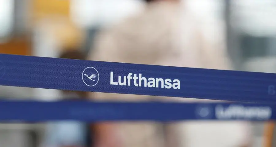 Lufthansa increases ticket prices to cover environmental requirements