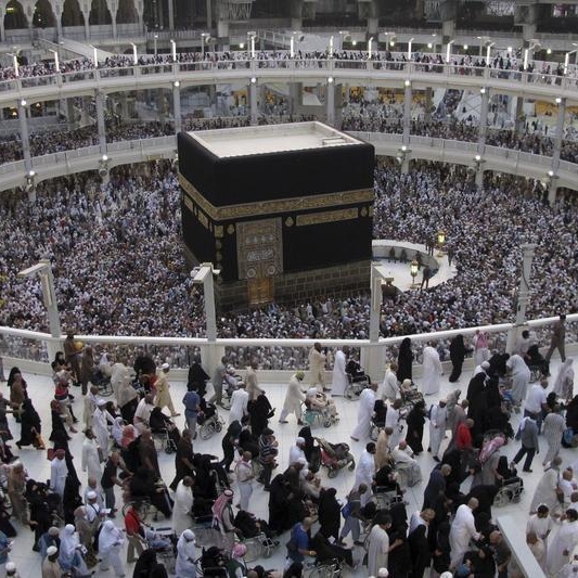 Muslim pilgrims gather for peak of haj east of Mecca