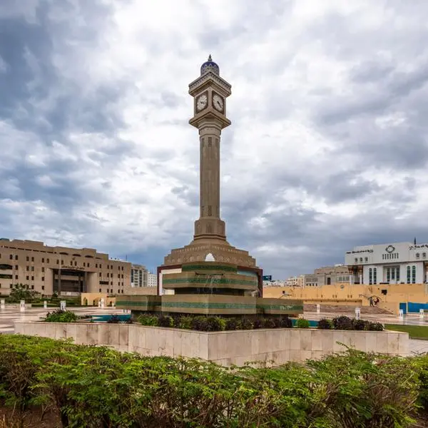 Oman: Ruwi Clock Tower undergoes a facelift