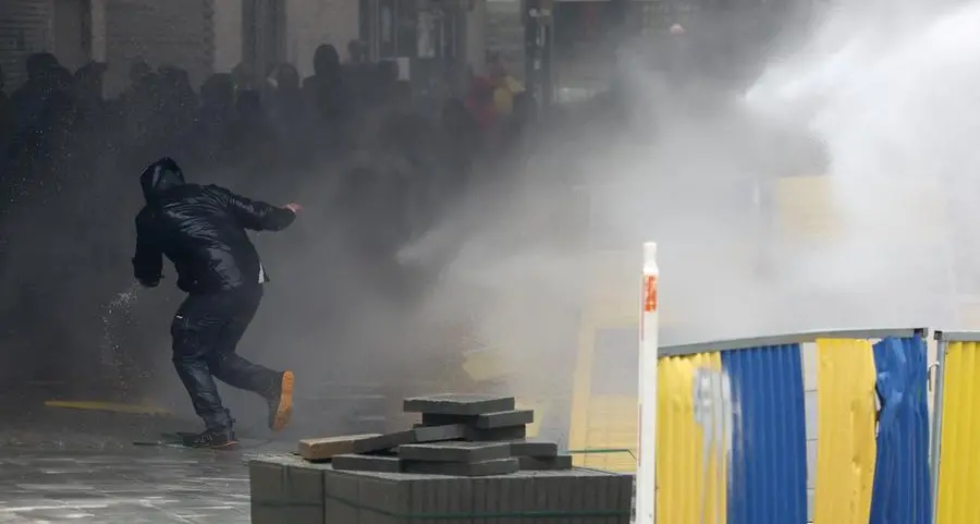 Protesting farmers jam Brussels with tractors as ministers meet