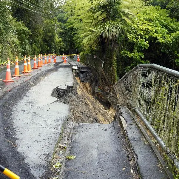 Flights grounded, power cut as storm lashes N.Zealand