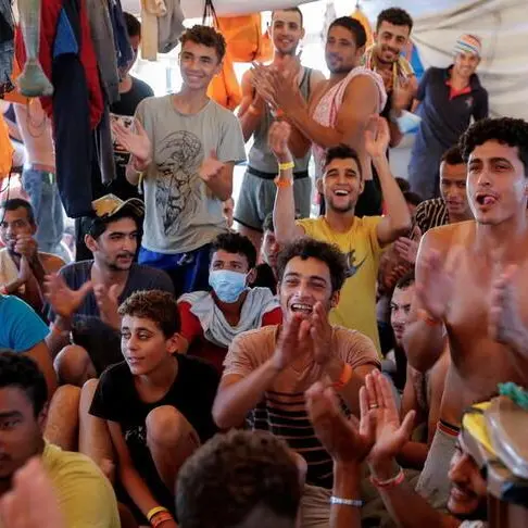Boat packed with 500 migrants needs rescue off Sicily