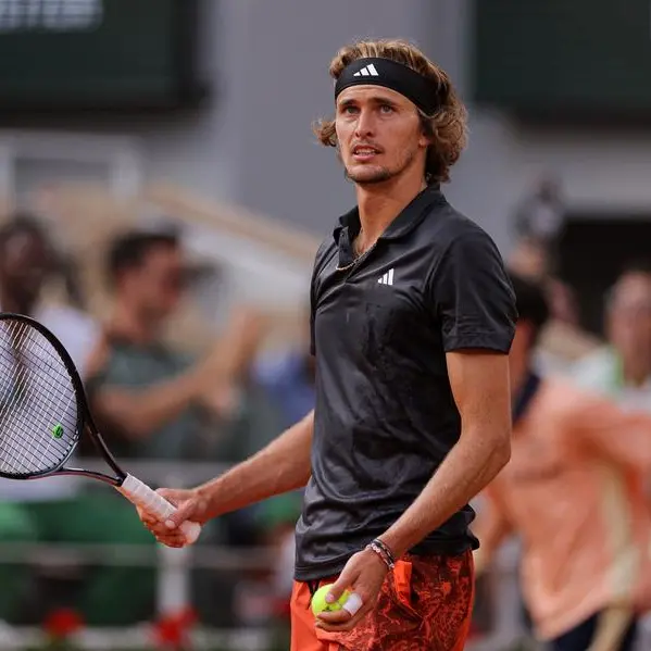 Zverev back in French Open semi-finals after 'worst year' as Swiatek moves on