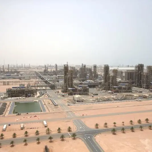 Borouge awards Abu Dhabi petchem complex contracts